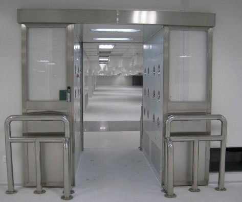 潔凈室自動感應(yīng)風(fēng)淋室和手動風(fēng)淋室有什么區(qū)別? 潔凈室自動感應(yīng)風(fēng)淋室和手動風(fēng)淋室有什么區(qū)別?